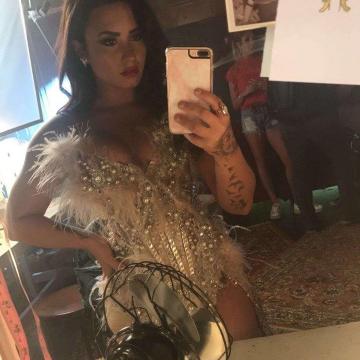Demi Lovato Nude Selfie